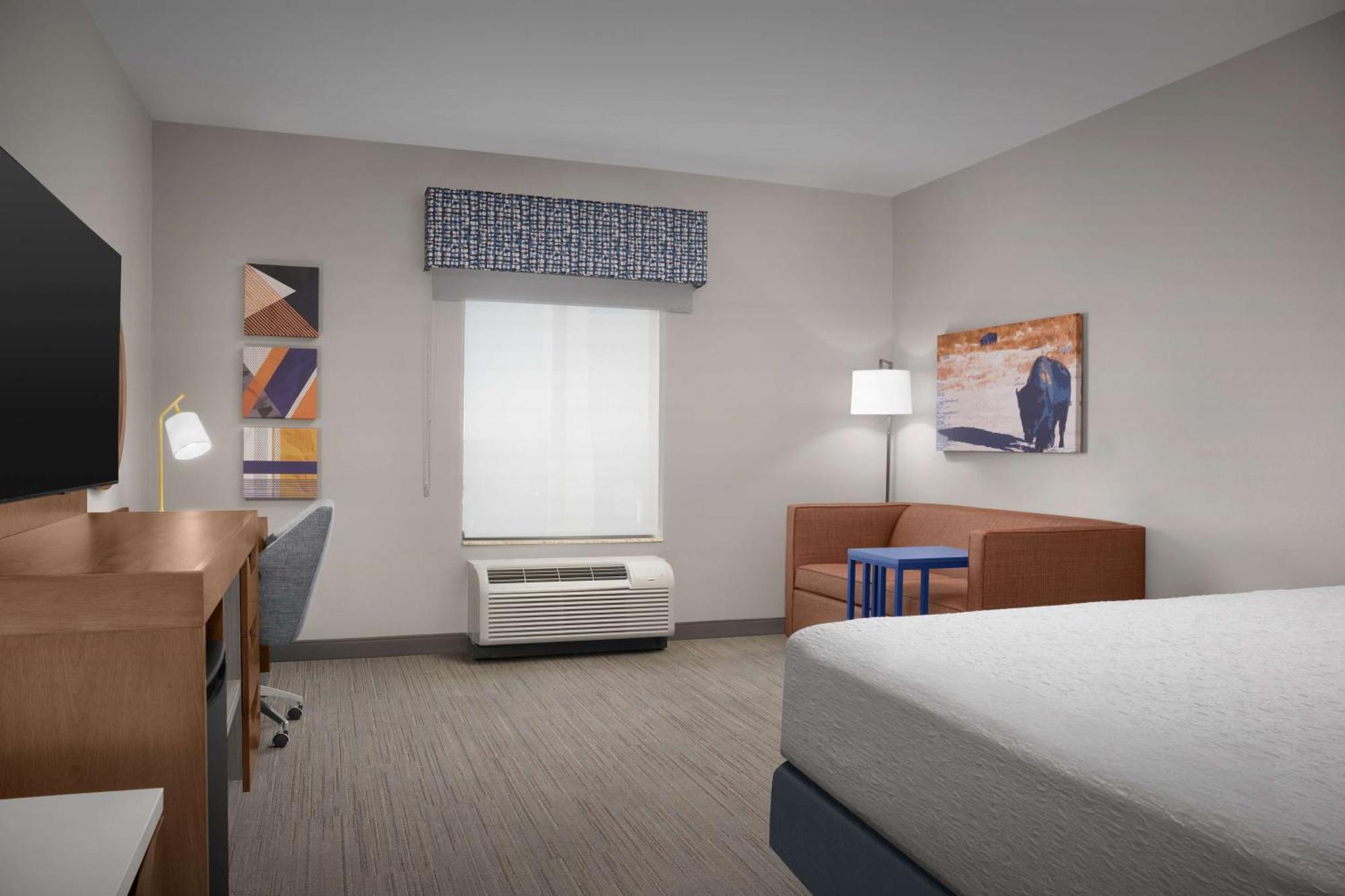 Hampton Inn & Suites Williston Exterior photo